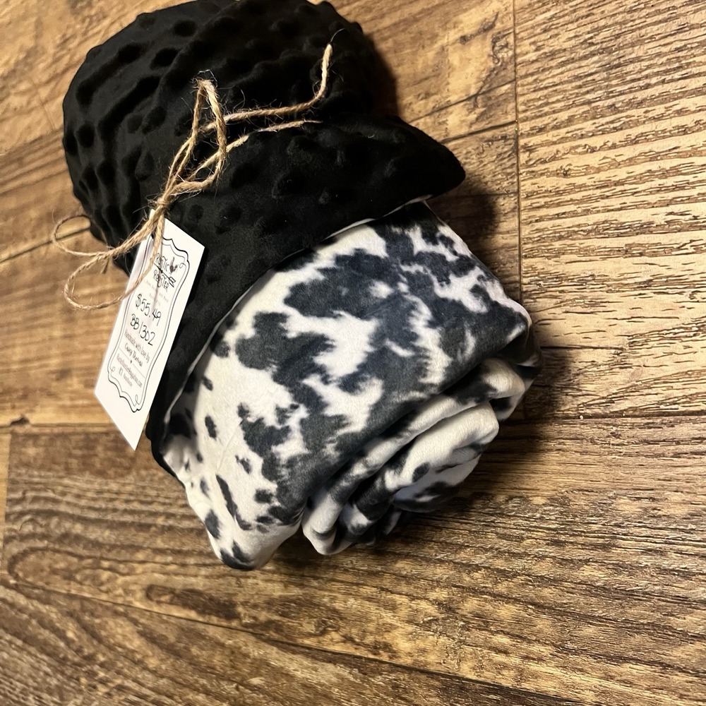 NEW small Blanket Soft Sherpa Reverse Cowboy Western Theme Gift Little Outlaw - Picture 3 of 8